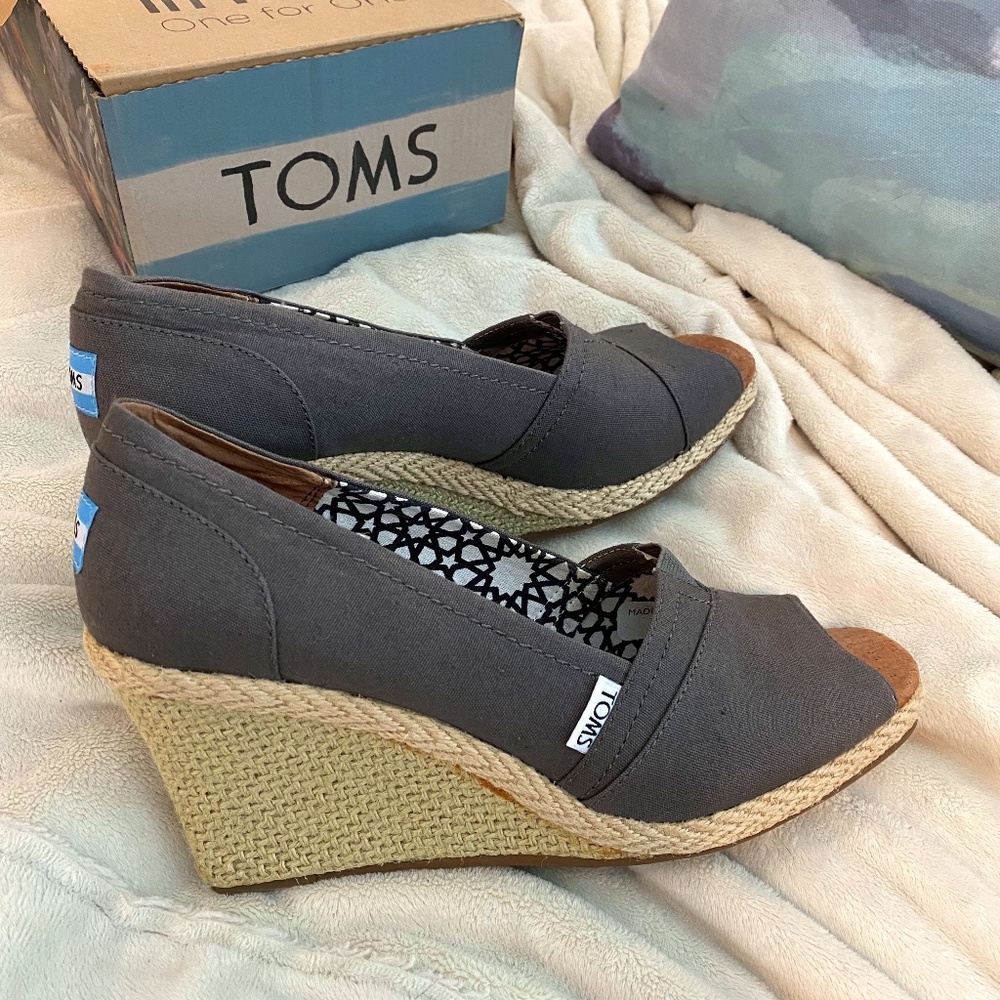 NWT Tom Wedge Ash Canvas